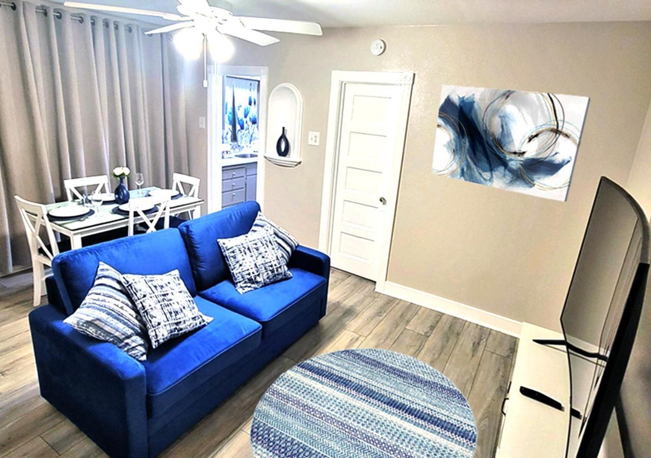 Beautiful Guesthouse, Sleeps 4 - Kitchen, Private Laundry, Ac, Parking, 65' Tv, Close To Stores, Restaurants & Beach Long Beach Eksteriør bilde